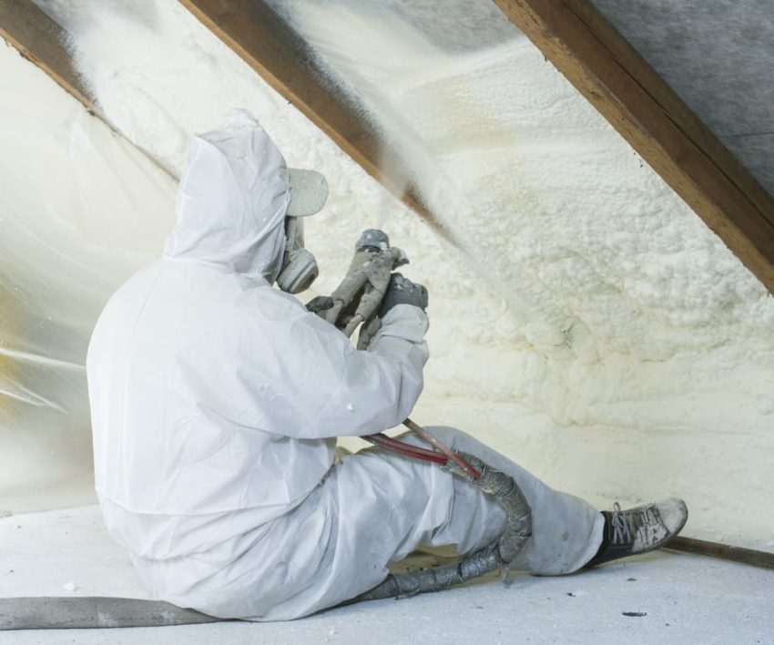 isolation mousse en polyurethane projetee